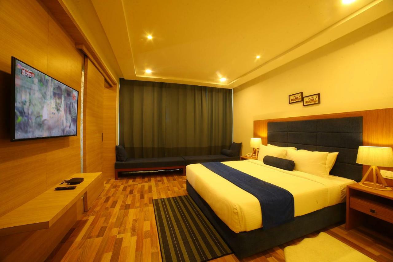 Hotel Bay View Vizag 4*